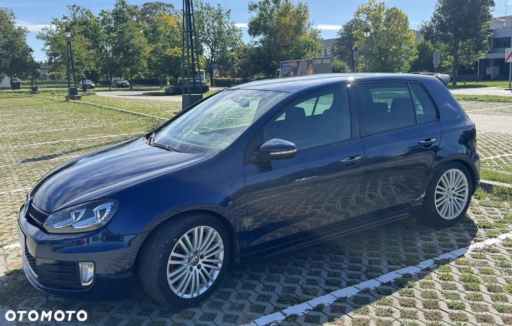 Volkswagen Golf 2.0 GTI - 8