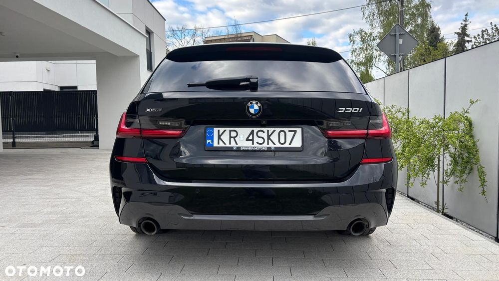 BMW Seria 3 330i Sport - 6