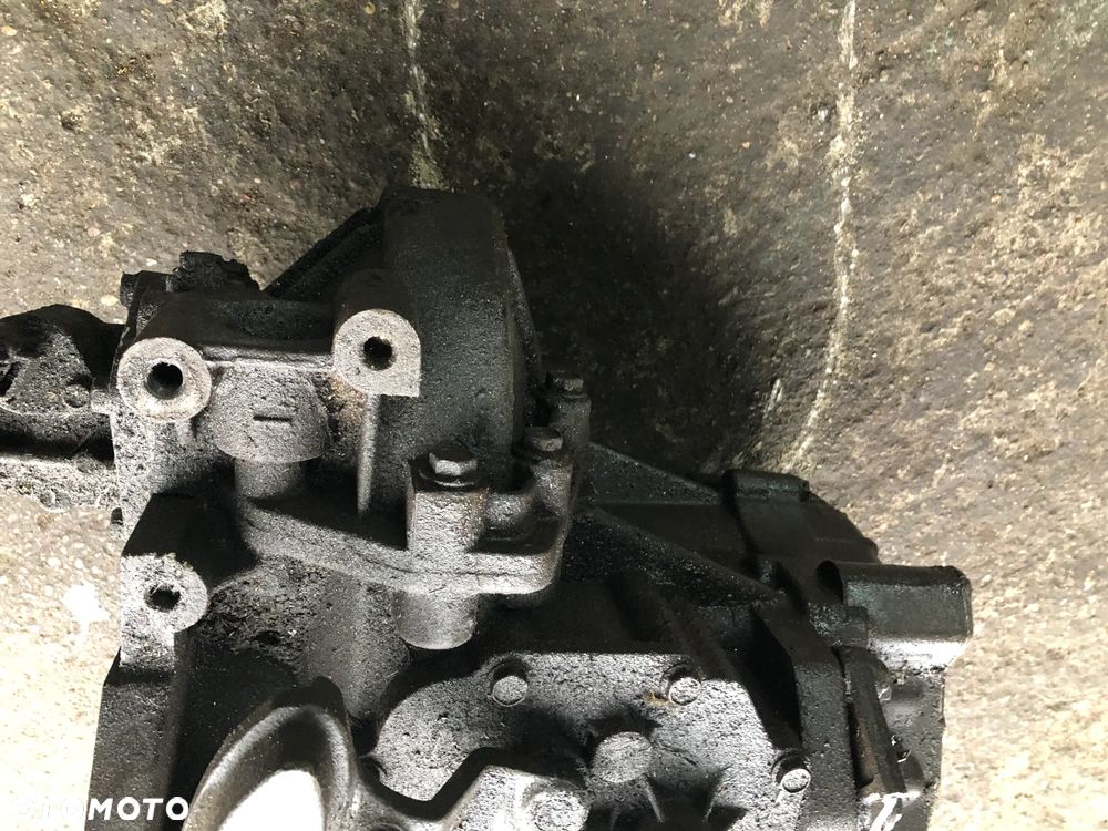 skrzynia biegów chrysler 2.5 crdi ttu p05086552ad - 6