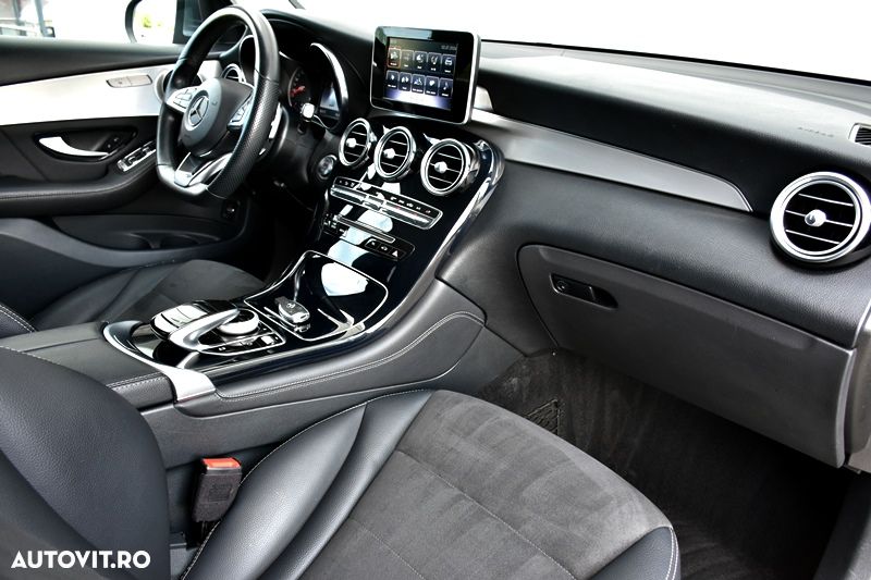 Mercedes-Benz GLC 250 d 4MATIC 9G-TRONIC AMG Line - 22
