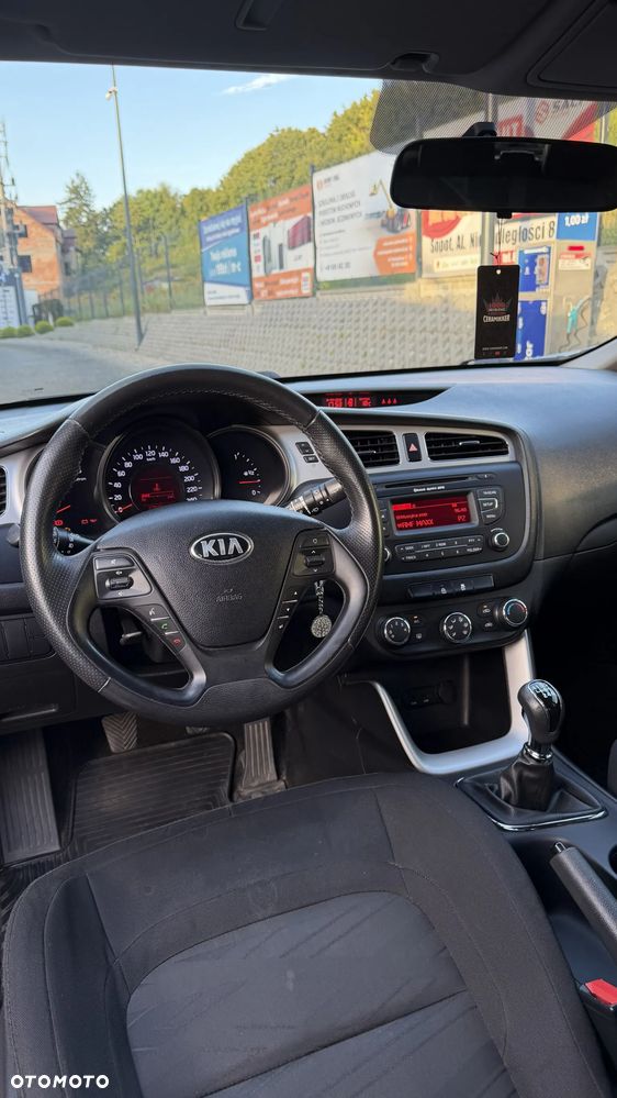 Kia Ceed 1.6 CRDi M - 12