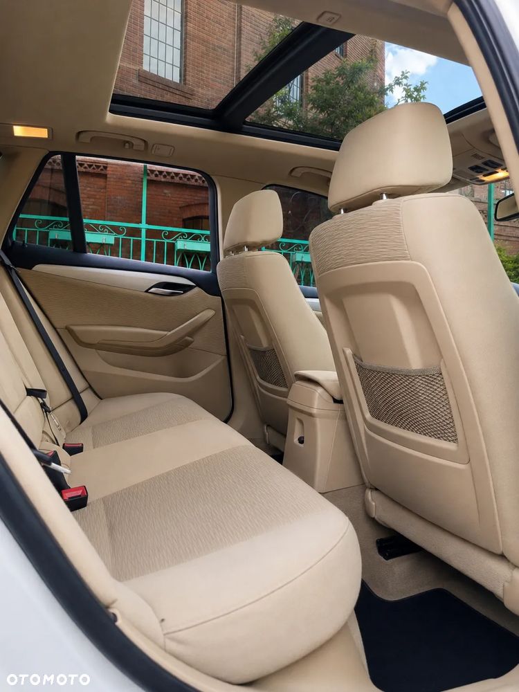 BMW X1 xDrive20d - 16