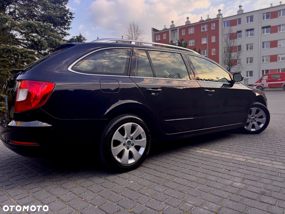 Skoda Superb 2.0 TDI Exclusive - 8