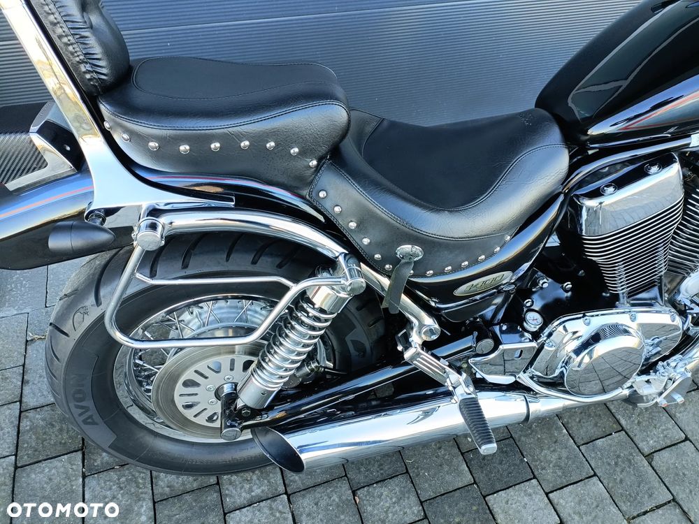 Suzuki Intruder - 24