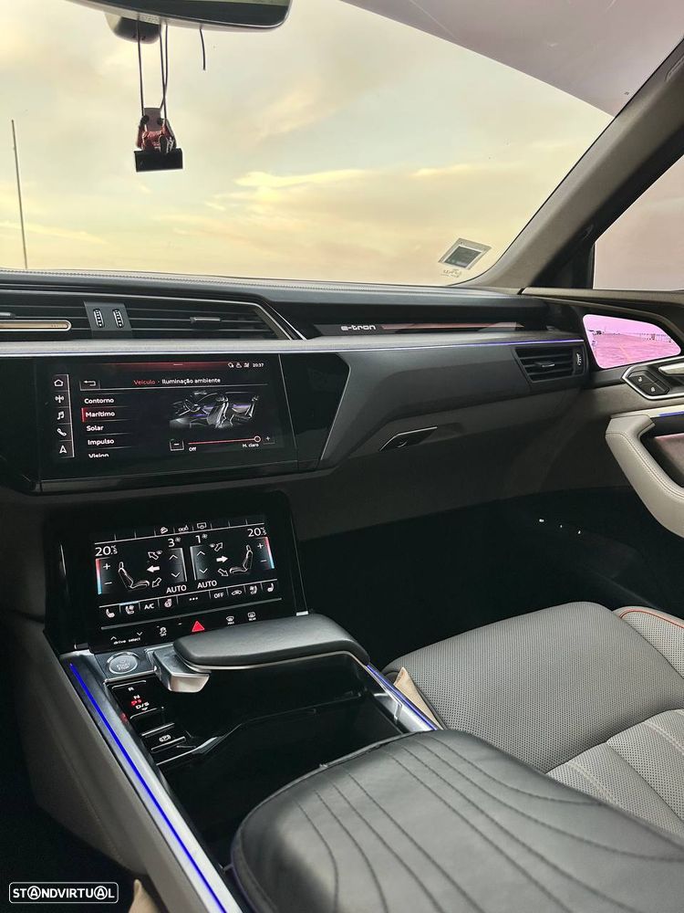 Audi e-tron 55 quattro S line - 18