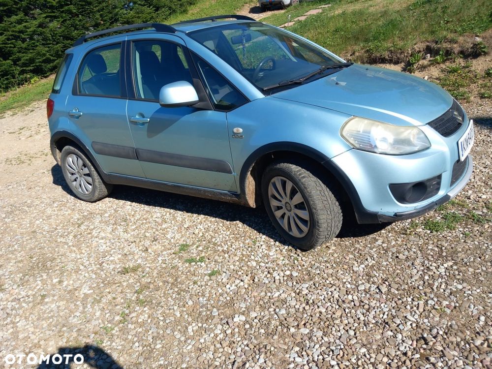 Suzuki SX4 - 4