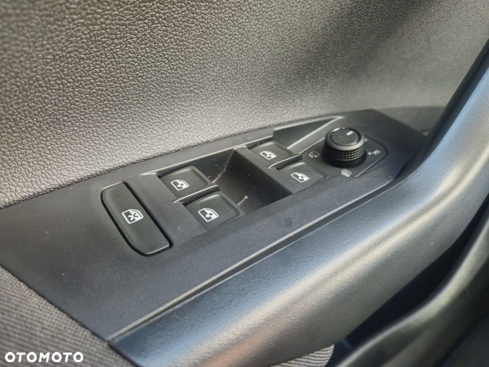 Volkswagen Taigo - 12