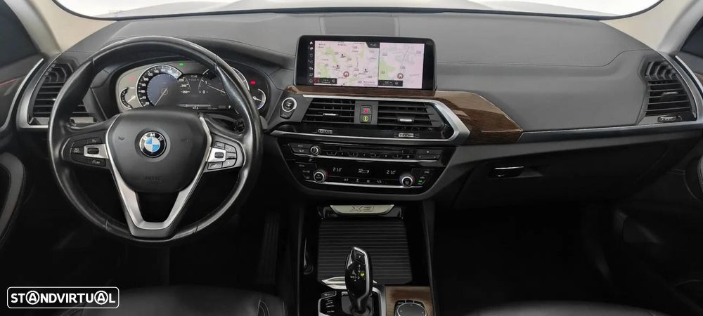 BMW X3 20 d xDrive Line Luxury - 9