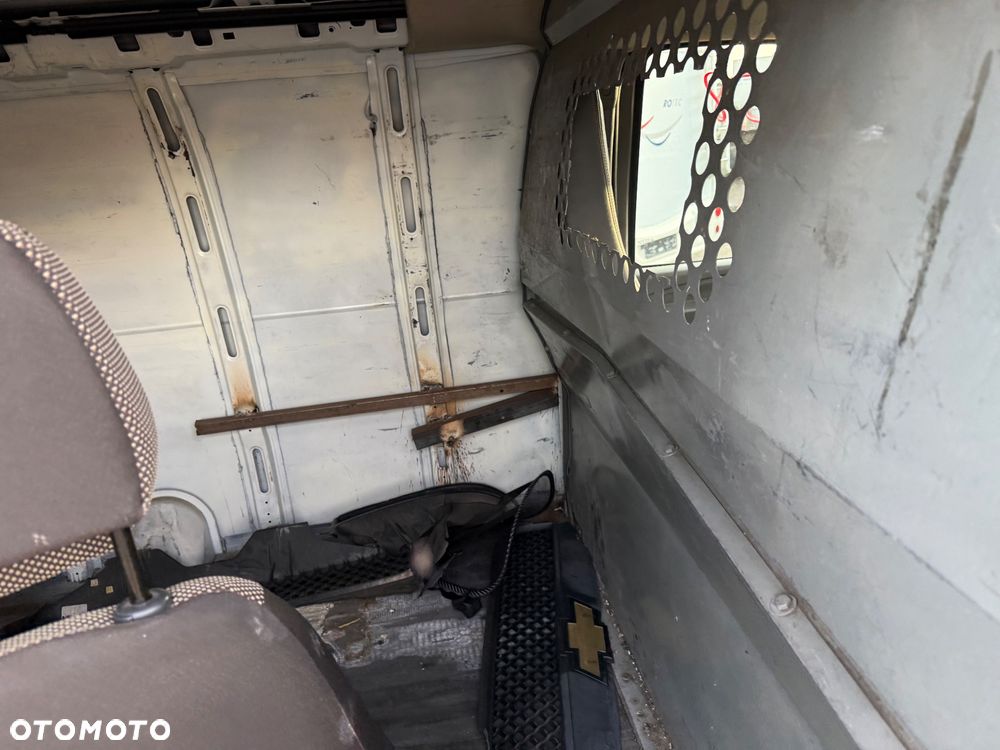 Chevrolet Express - 5