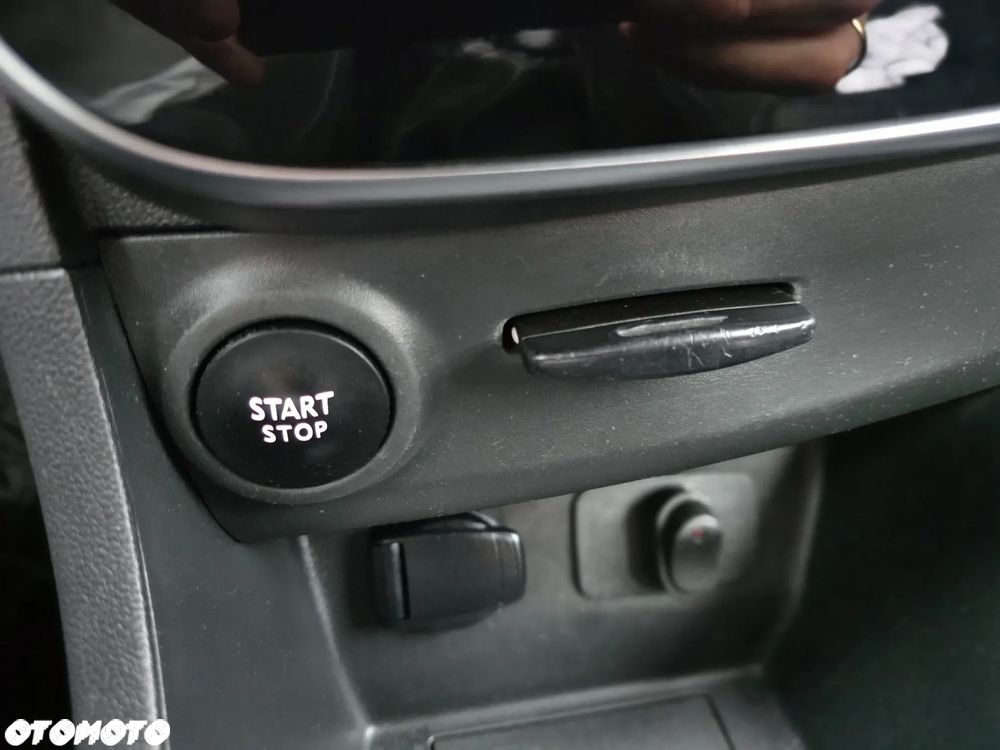 Renault Clio 0.9 Energy TCe Limited Plus - 32