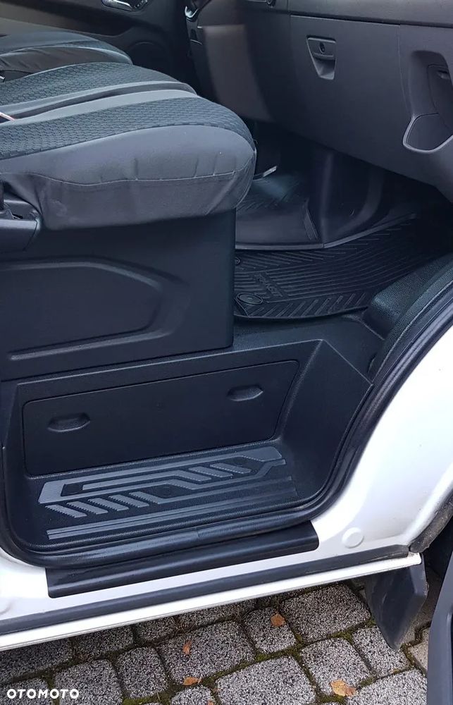 Ford Transit Custom - 10