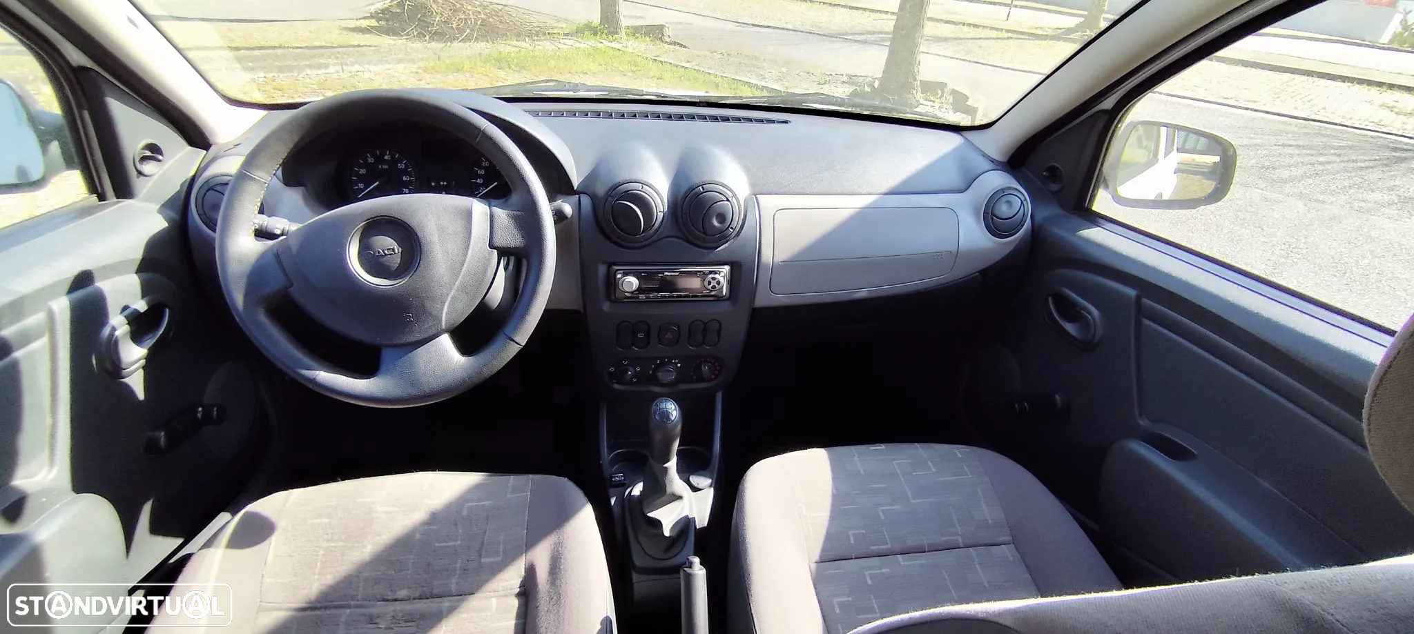 Dacia Sandero - 11