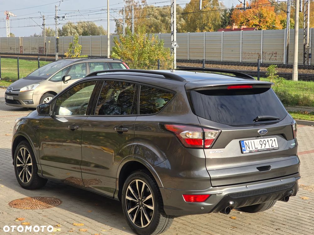 Ford Kuga 1.5 EcoBoost 2x4 ST-Line - 40