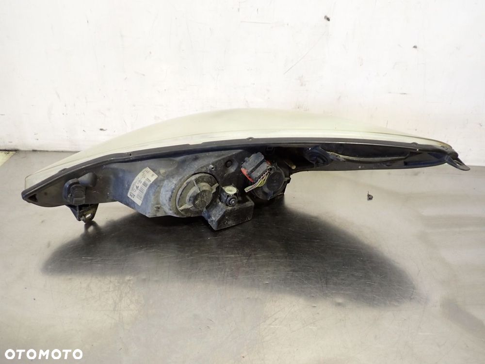LAMPA PRAWA PRZEDNIA PEUGEOT 207 9686606280 - 4