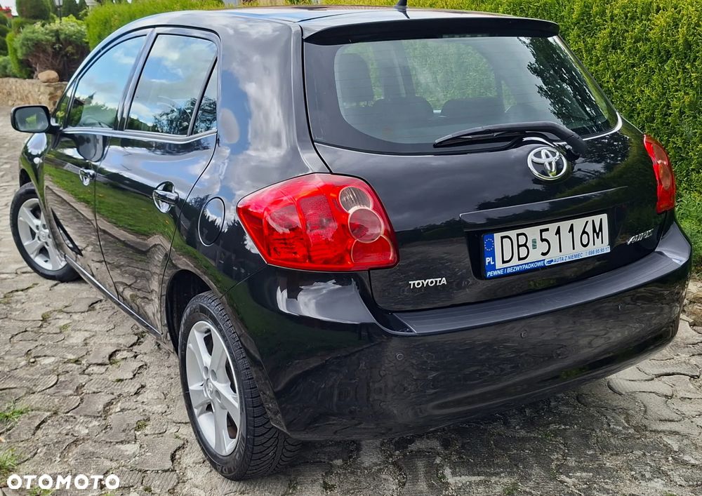 Toyota Auris 1.6 VVT-i Team - 4