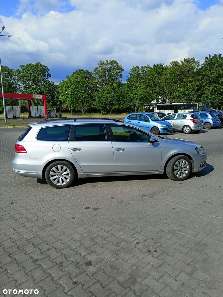 Volkswagen Passat - 8