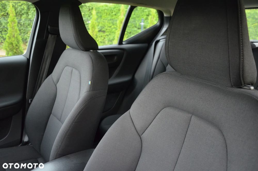 Volvo XC 40 T3 Momentum - 26