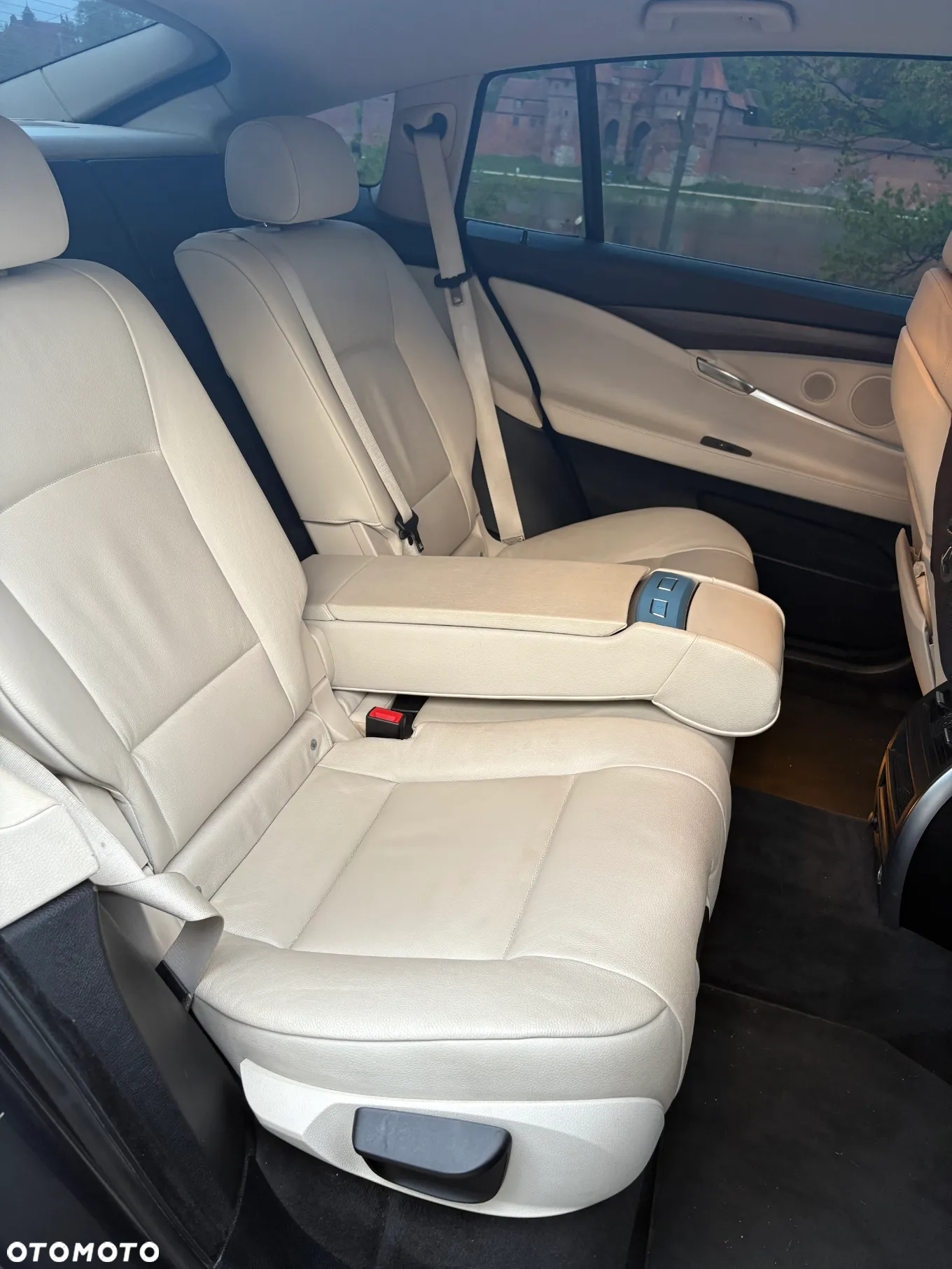 BMW 5GT 530d - 11