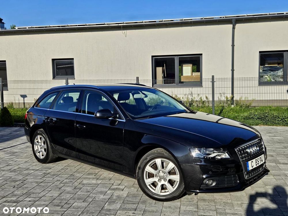 Audi A4 Avant 2.0 TDI DPF Ambiente - 13