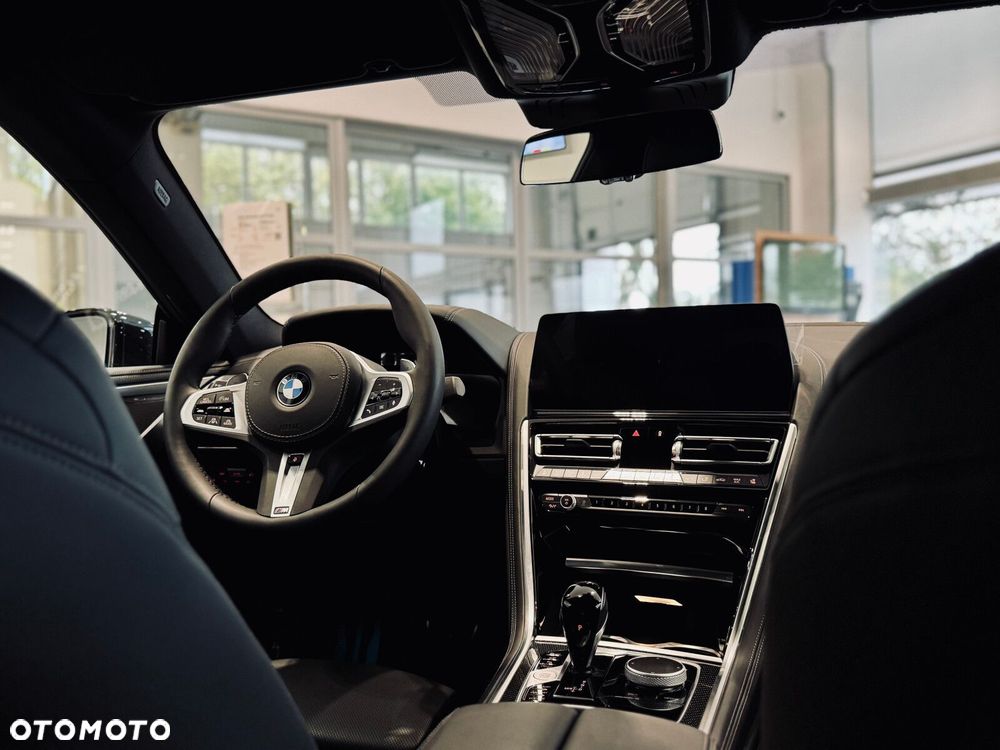 BMW Seria 8 - 8