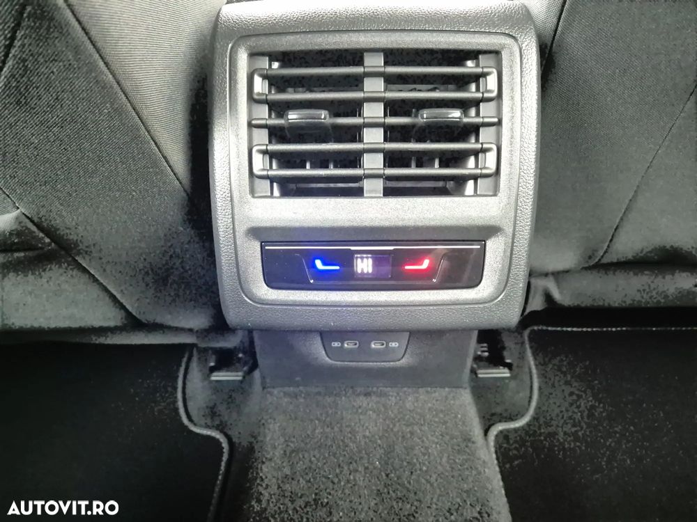 Volkswagen Golf Variant 2.0 TDI SCR DSG Style - 13