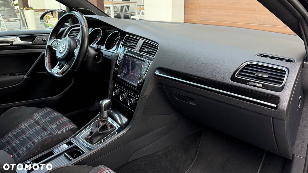 Volkswagen Golf 2.0 TSI BMT GTI Performance DSG - 25