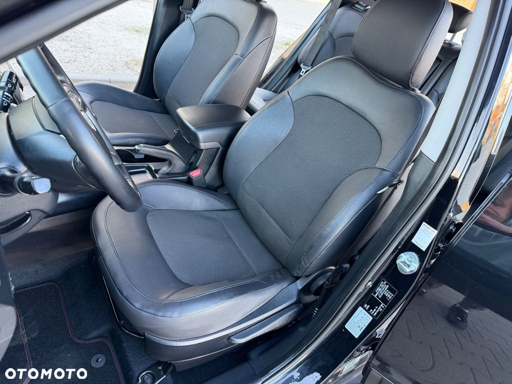 Hyundai ix35 1.6 2WD Style - 21