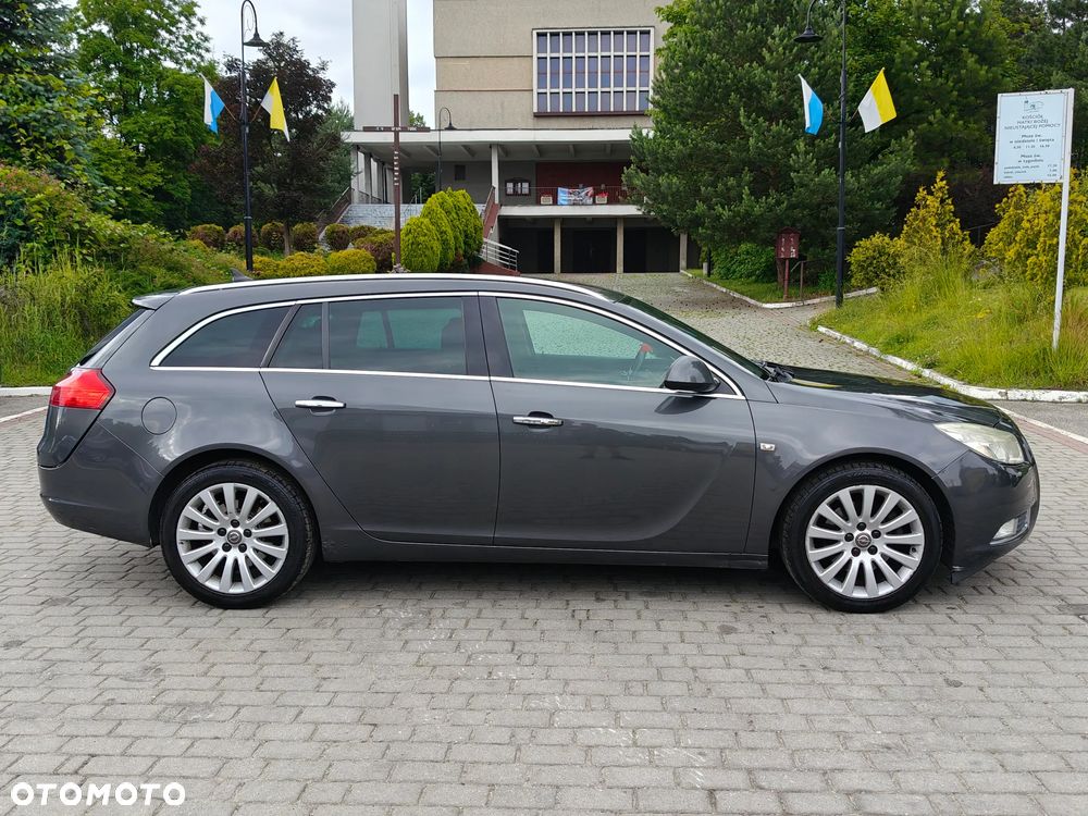 Opel Insignia 2.0 CDTI - 9