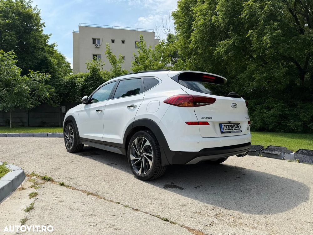 Hyundai Tucson 2.0 CRDI 4WD 8AT Luxury - 6
