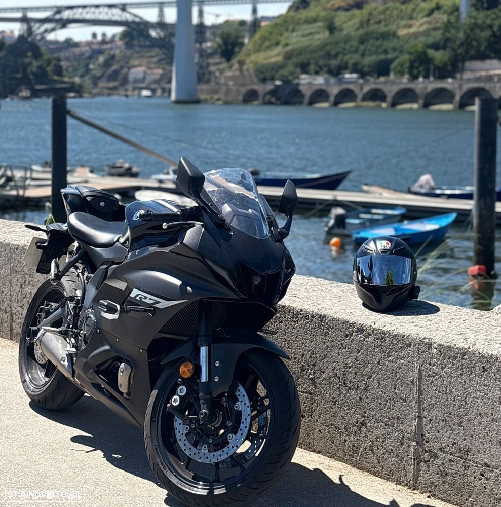 Yamaha YZF - 1