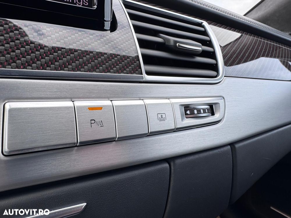 Audi S8 - 38