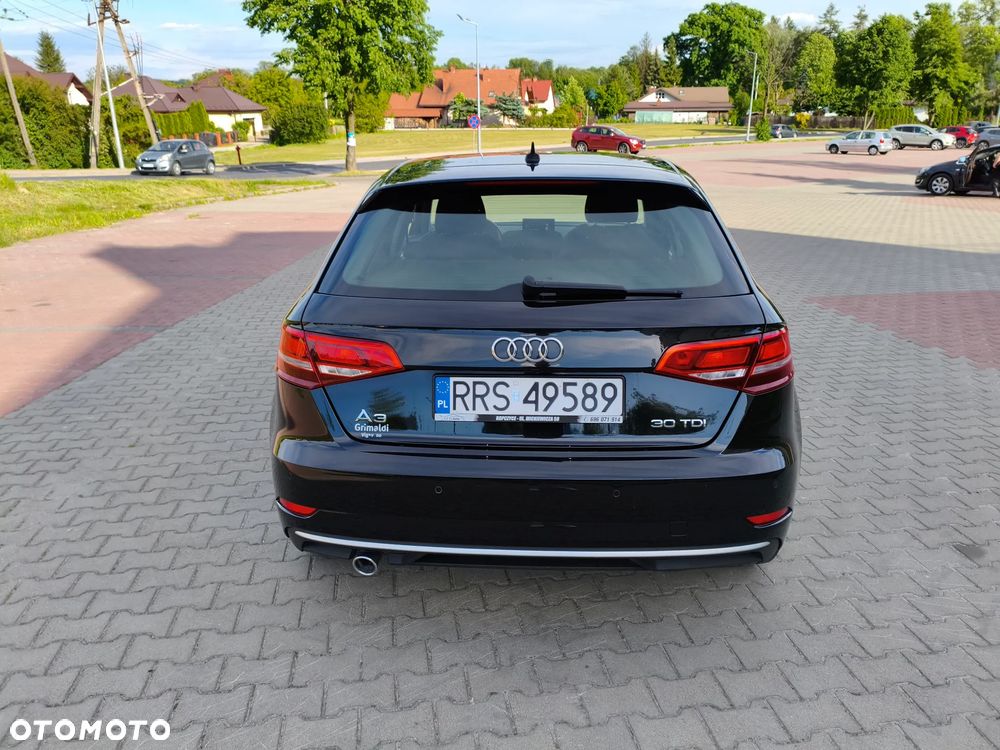 Audi A3 Sportback 1.6 TDI S tronic Attraction - 5
