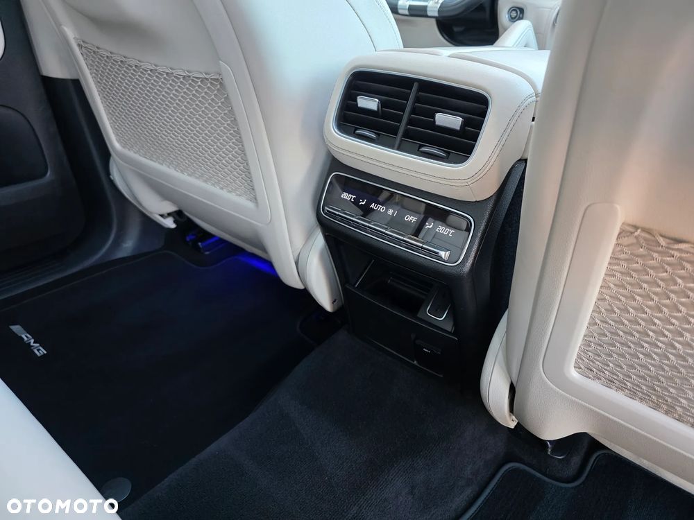Mercedes-Benz GLS AMG 63 4-Matic+ - 33