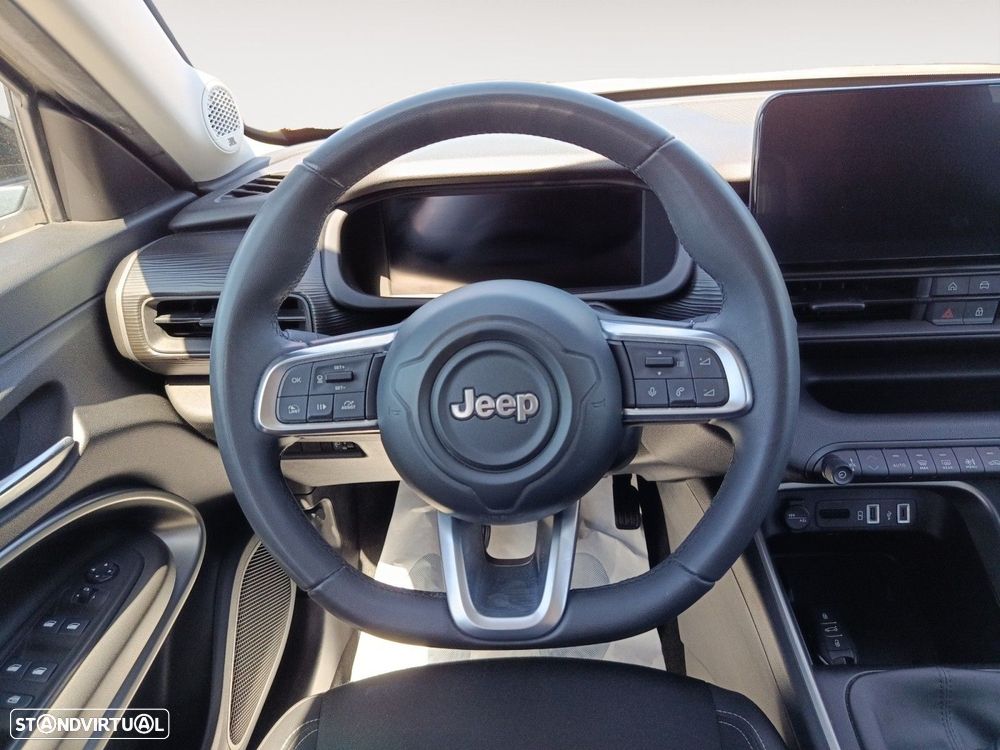 Jeep Avenger 1.2 GSE T3 Altitude — fotografia 12