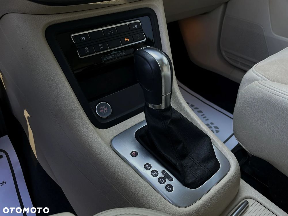 Volkswagen Sharan 2.0 TDI Highline DSG - 32