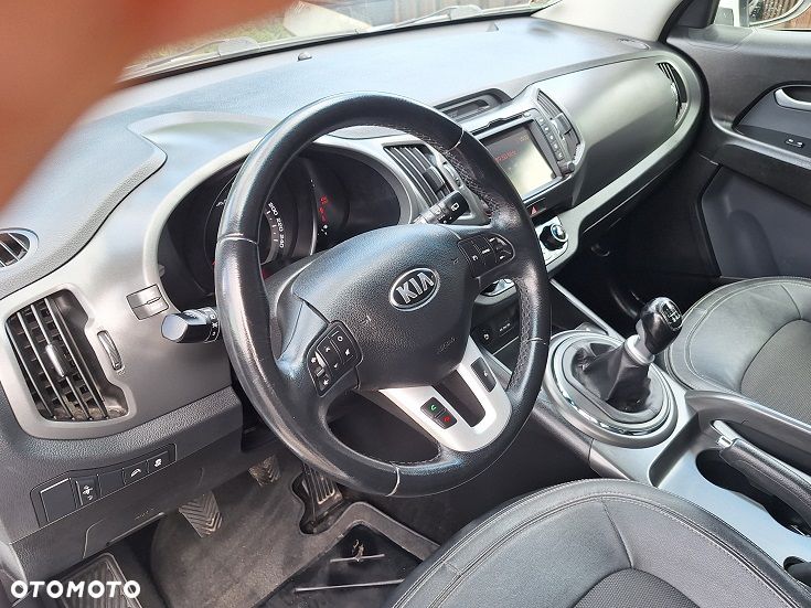 Kia Sportage 1.6 GDI Business Line L 2WD - 11
