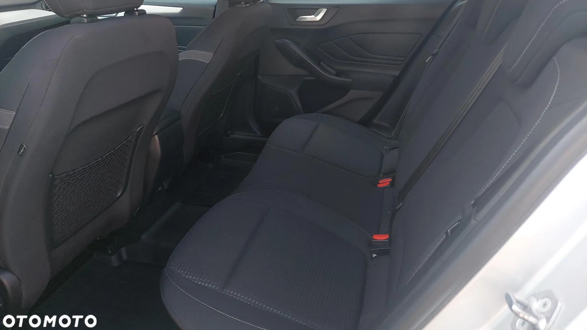Ford Focus 1.0 EcoBoost Trend Edition - 16
