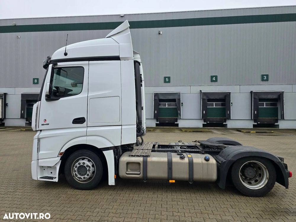 Mercedes-Benz ACTROS - 4