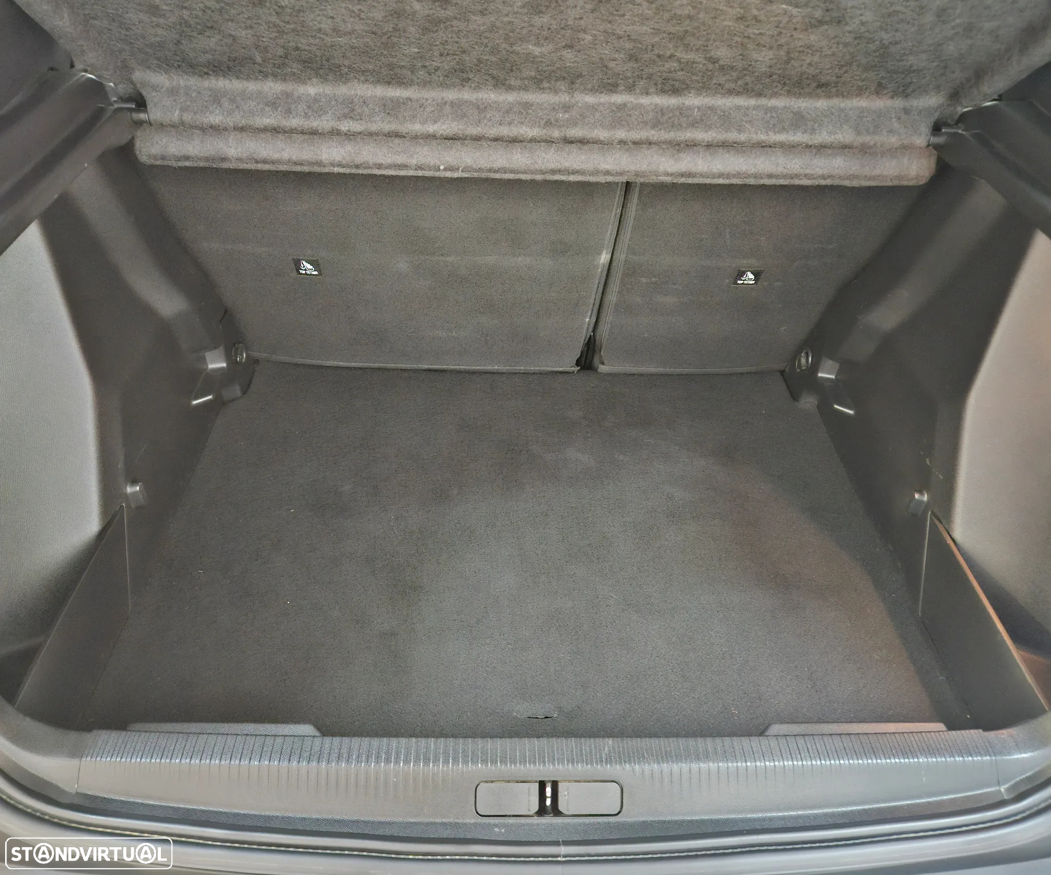 Peugeot 2008 1.5 BlueHDi GT Line - 46