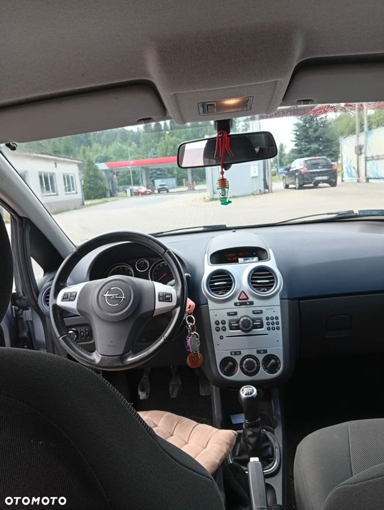 Opel Corsa 1.2 16V 111 - 12
