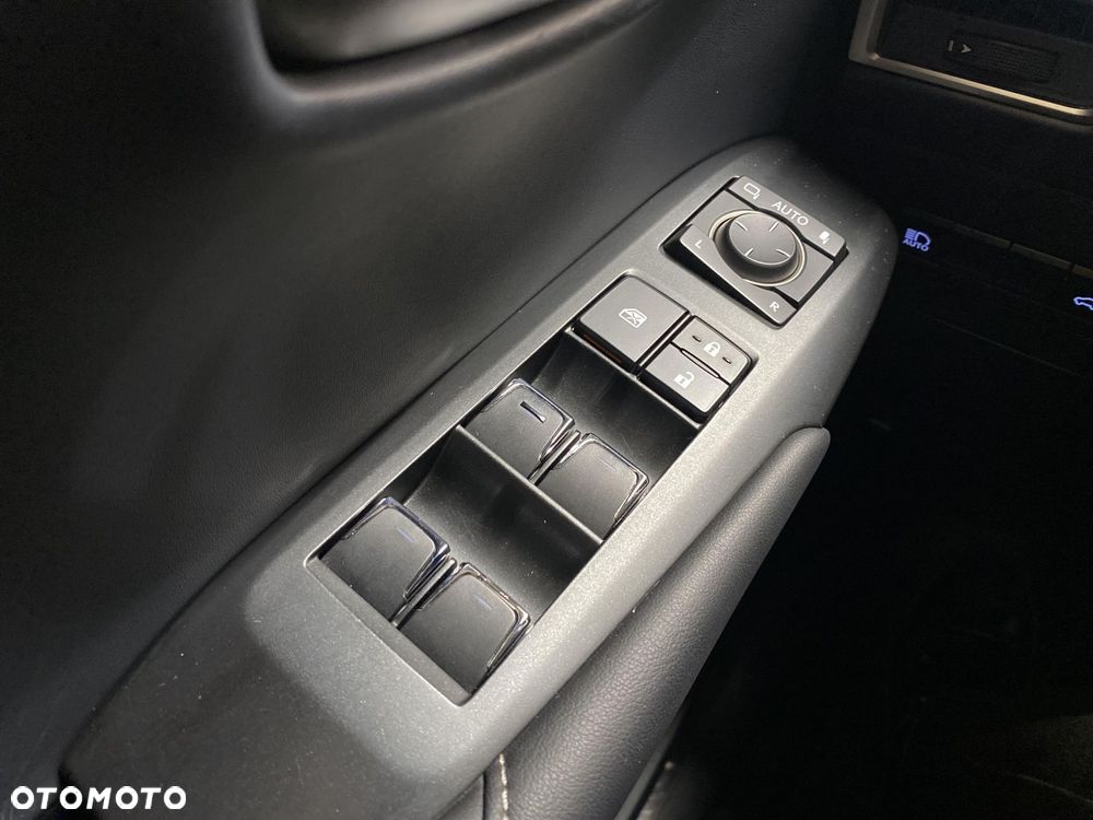 Lexus NX 300h Elegance AWD - 19