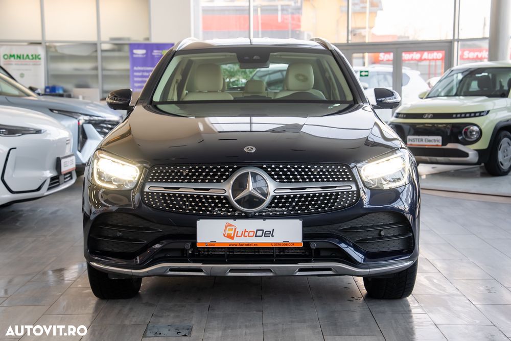 Mercedes-Benz GLC 300 e 4MATIC - 8