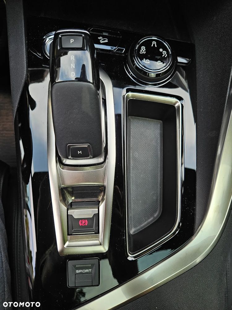 Peugeot 3008 PureTech 180 Stop & Start GPF EAT8 GT - 18