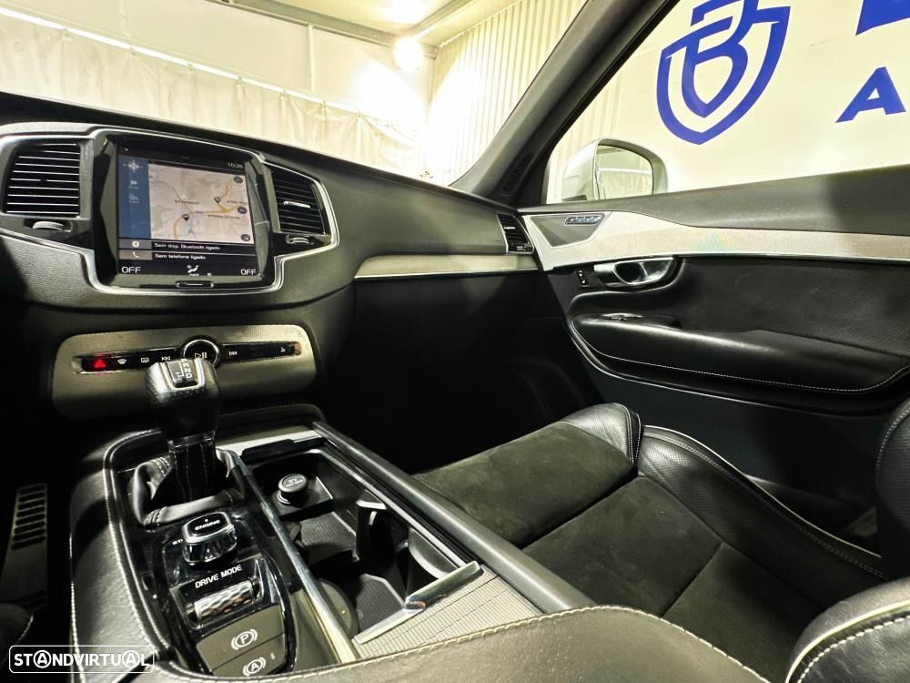 Volvo XC 90 2.0 D4 R-Design - 26