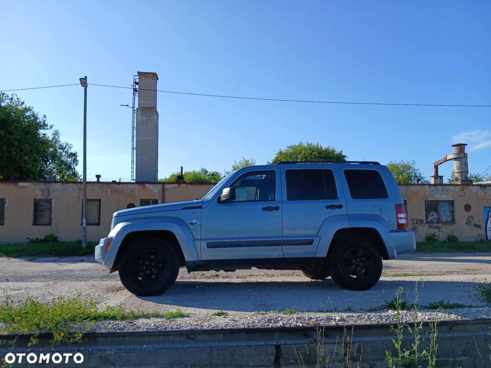 Jeep Liberty - 3