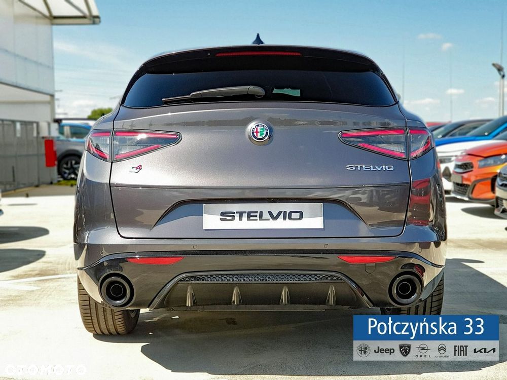 Alfa Romeo Stelvio - 7