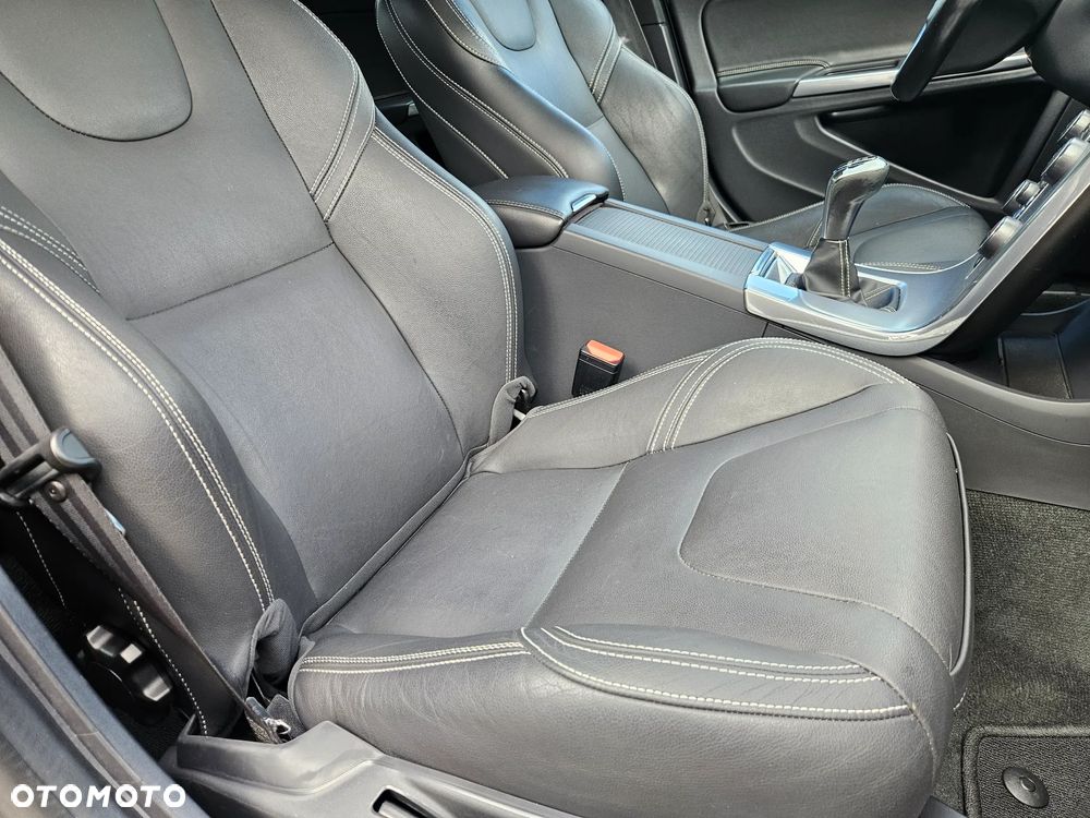 Volvo V60 - 33