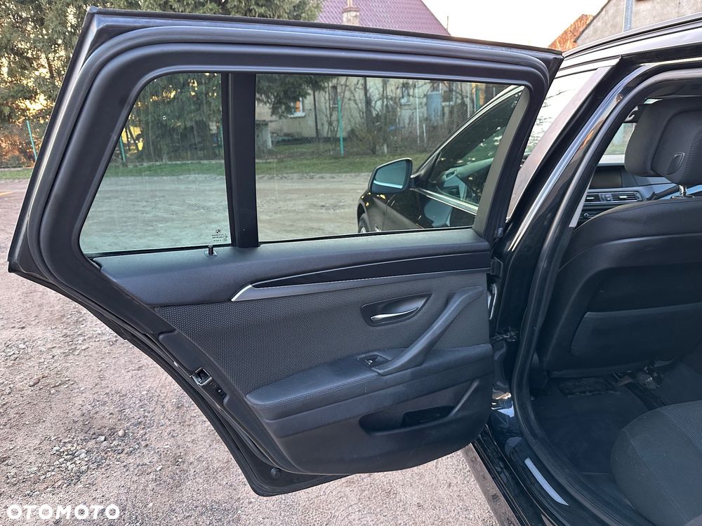 BMW Seria 5 520d Efficient Dynamics Edition - 17