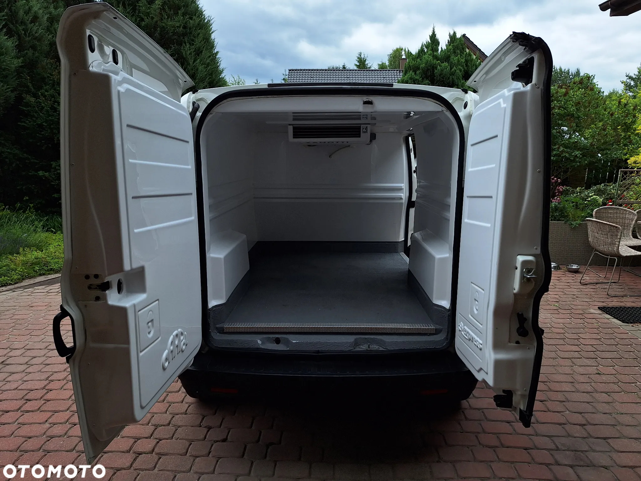 Opel COMBO-D- VAN - 13