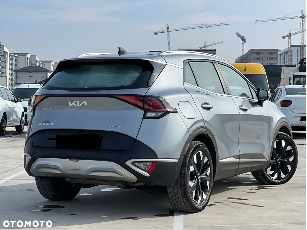 Kia Sportage 1.6 T-GDI PHEV Business Line 4WD - 2